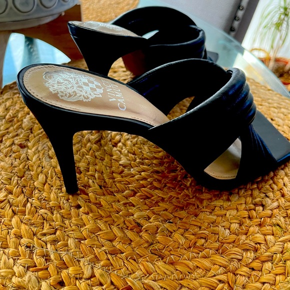 Women's shoes - Picture 1 of 6